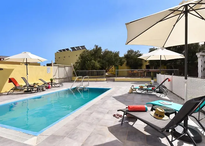 In With Private Pool Villa Ingenio